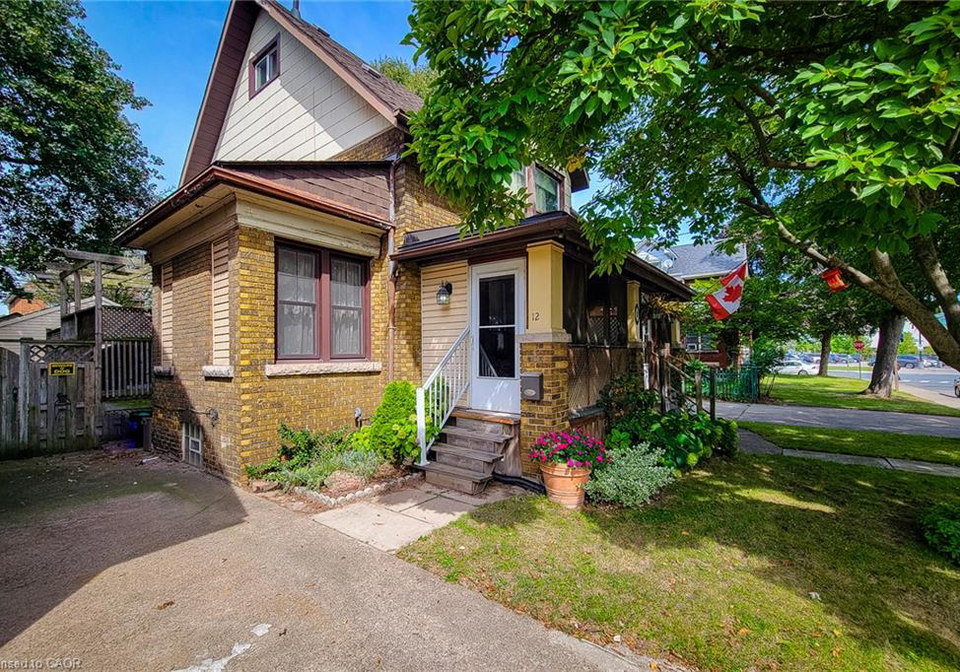 12-leinster-avenue-s-hamilton-ontario-40861676