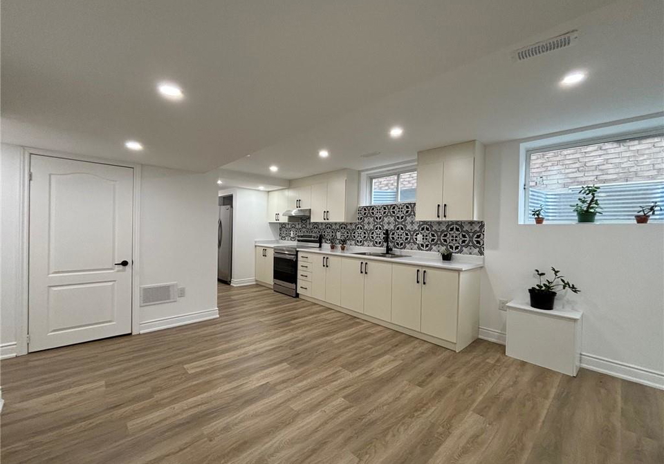 340-watervale-crescent-kitchener-ontario-40861679