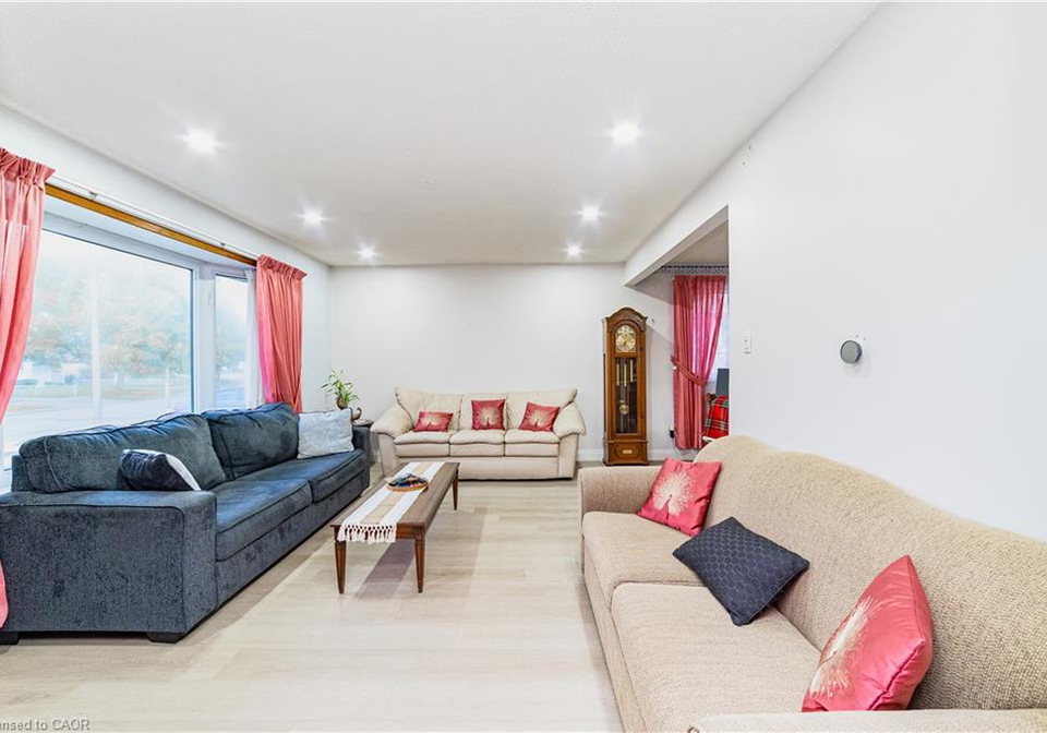 41-tuerr-drive-kitchener-ontario-40861695