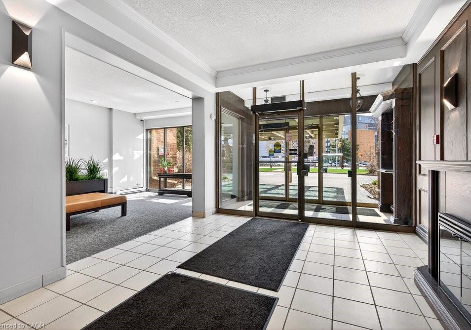 1225-north-shore-boulevard-e-burlington-ontario-40861698
