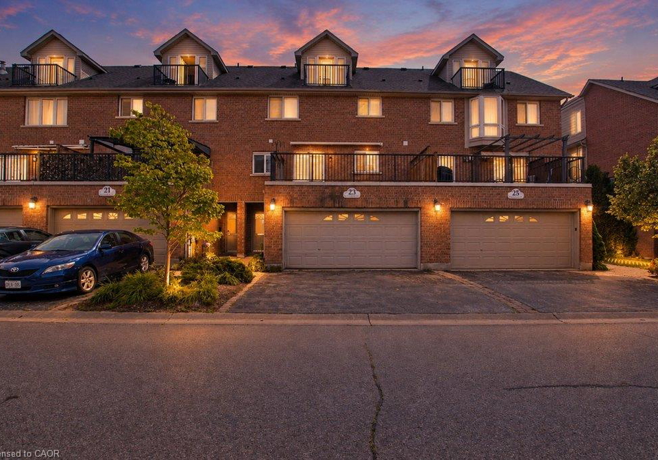23-grosvenor-lane-cambridge-ontario-40861703