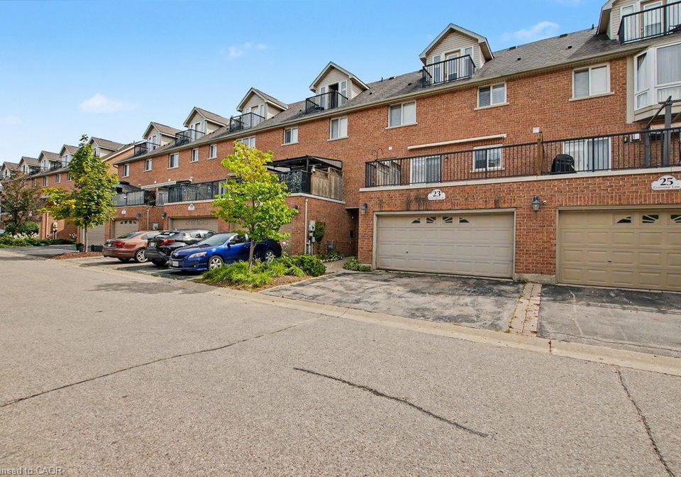 23-grosvenor-lane-cambridge-ontario-40861703