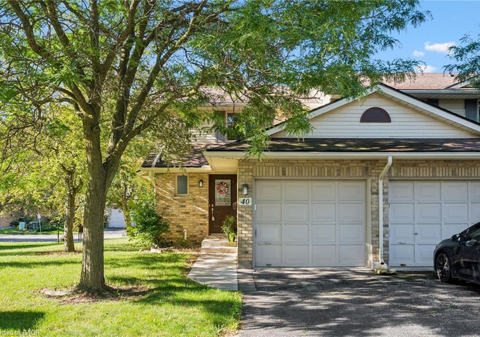 375-kingscourt-drive-waterloo-ontario-40861712