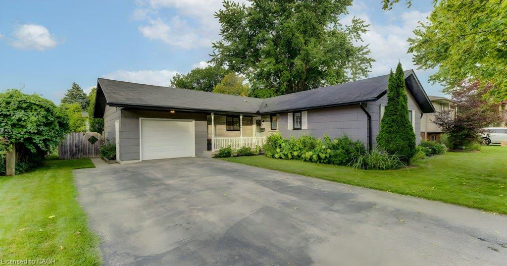 3-blue-heron-court-elmira-ontario-40861742