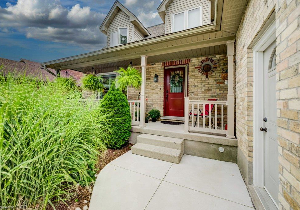 39-kay-street-stratford-ontario-40861849