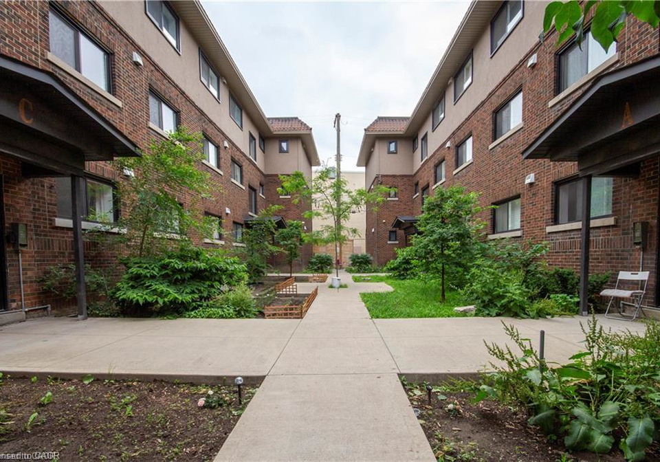540-king-street-e-hamilton-ontario-40861876