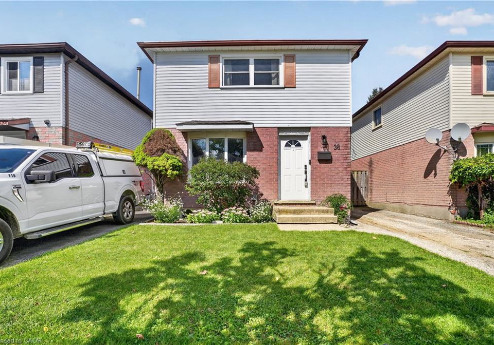 38-meadow-woods-crescent-kitchener-ontario-40861949