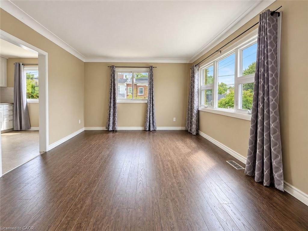 16-stanley-street-ayr-ontario-40861985