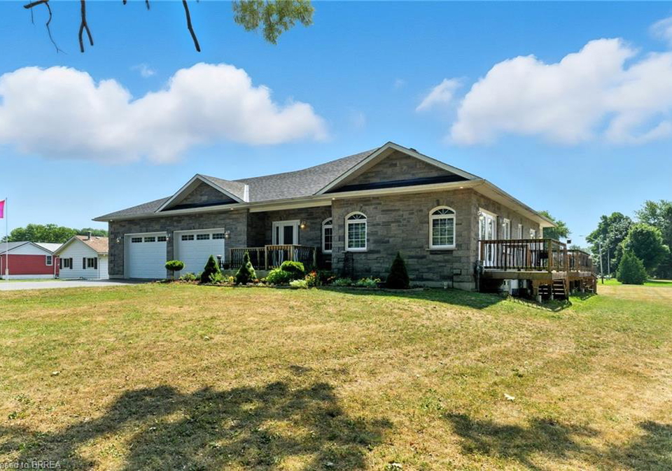 1026-front-road-st-williams-ontario-40861993