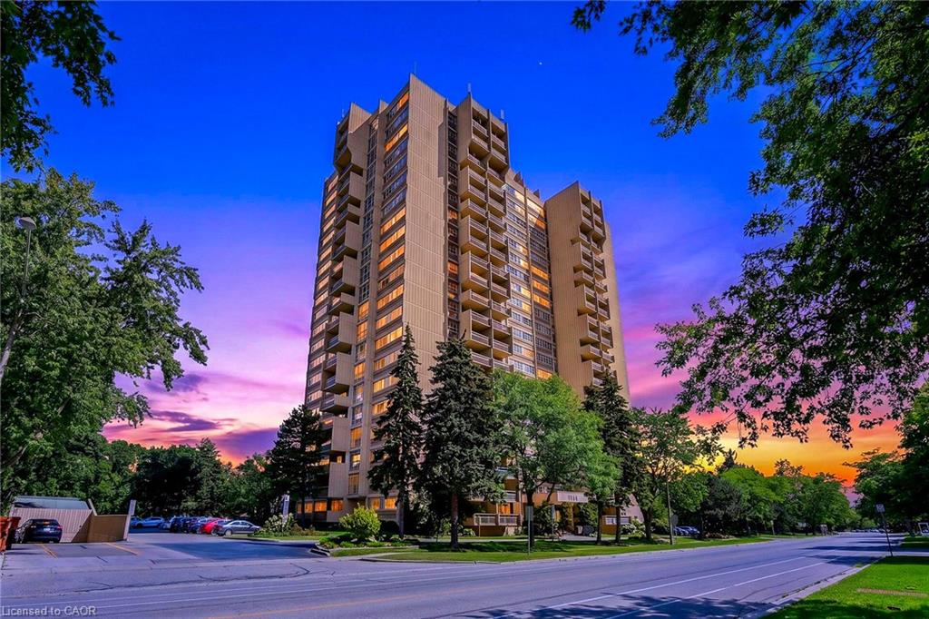 1359-white-oaks-boulevard-oakville-ontario-40861995