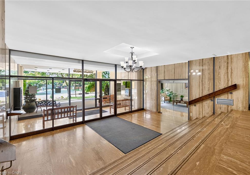 1359-white-oaks-boulevard-oakville-ontario-40861995