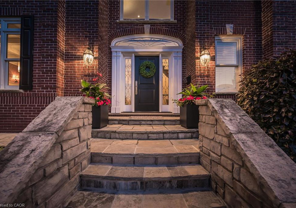 248-the-lions-gate-waterloo-ontario-40862017