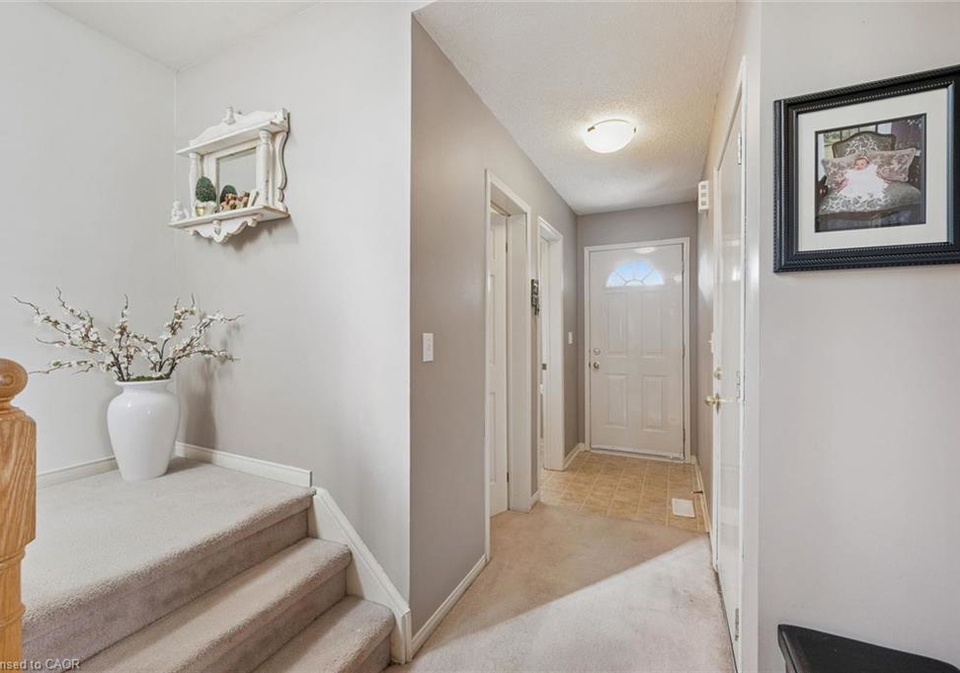 240-hilltop-drive-ayr-ontario-40862035