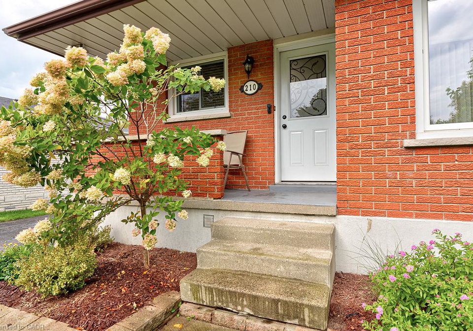 210-shelley-drive-kitchener-ontario-40862052
