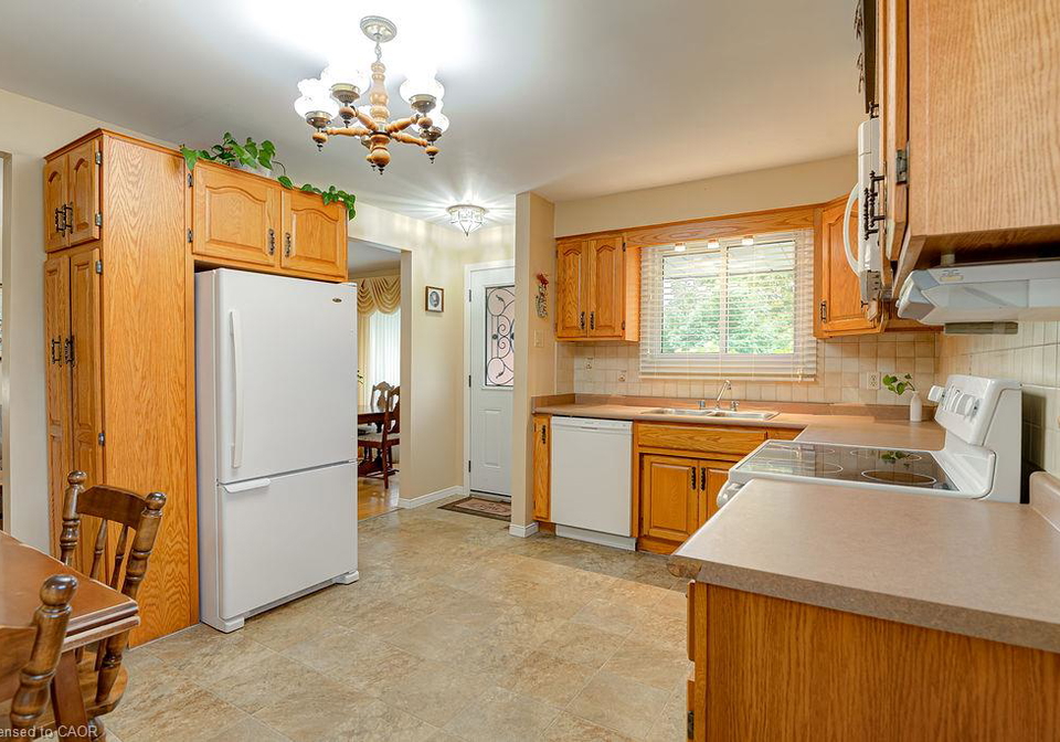 210-shelley-drive-kitchener-ontario-40862052
