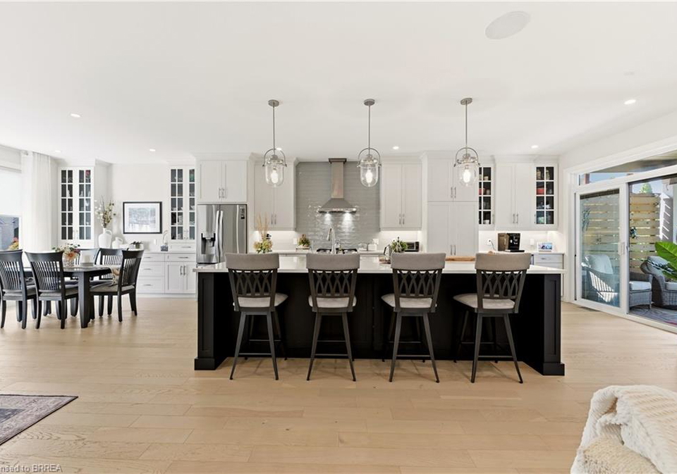 20-cardinal-lane-paris-ontario-40862065
