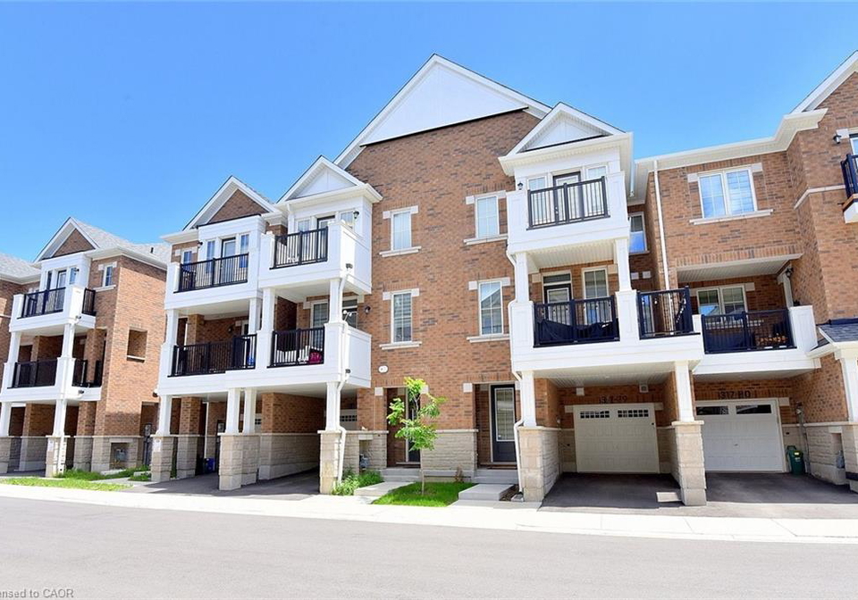 1317-leriche-way-milton-ontario-40862096