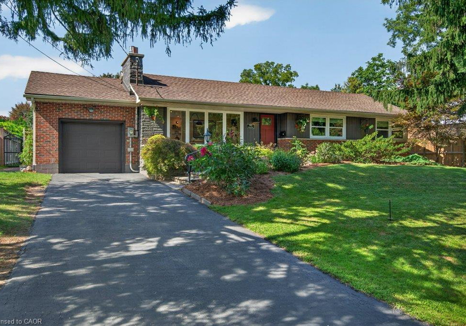 395-lark-avenue-burlington-ontario-40862109