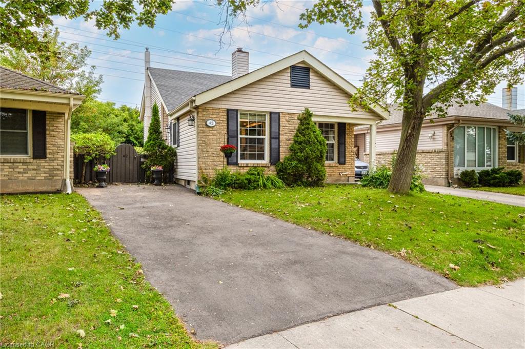 42-macteith-court-cambridge-ontario-40862175