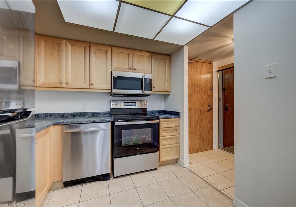 190-hespeler-road-cambridge-ontario-40862187