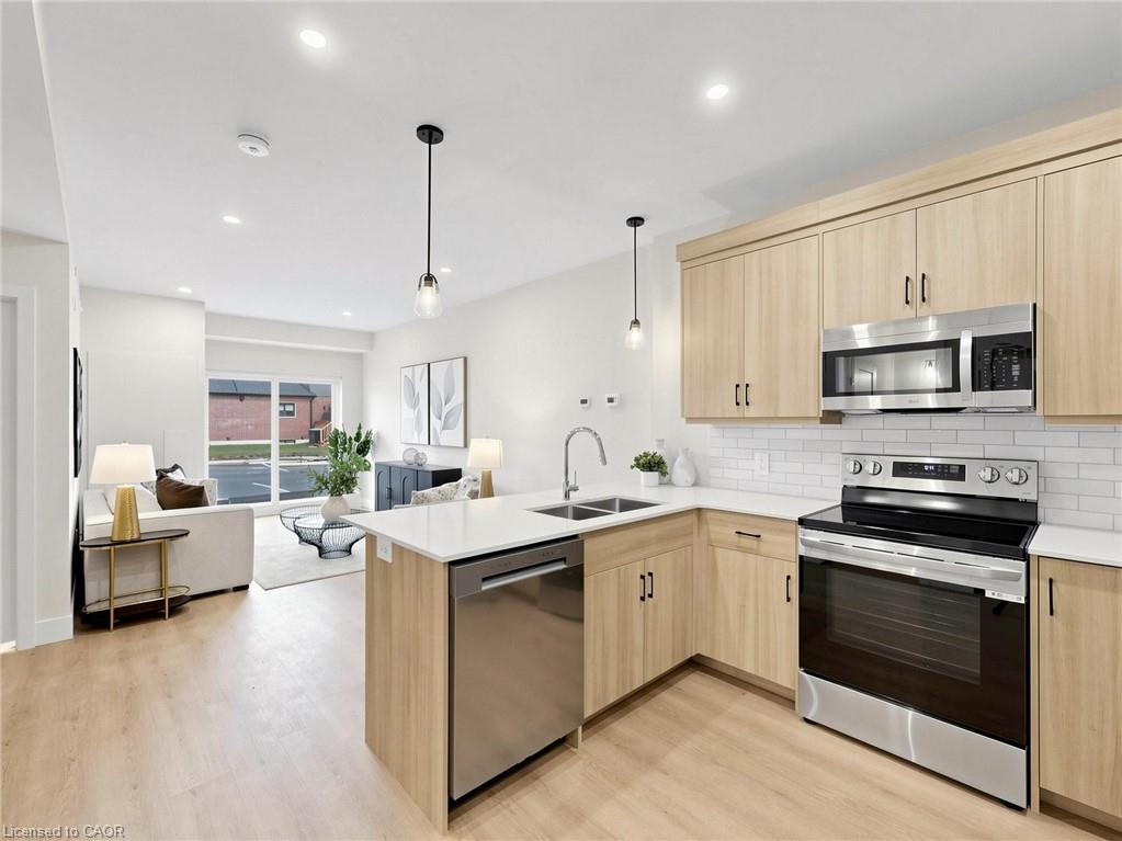 935-twamley-street-w-north-perth-ontario-40862203