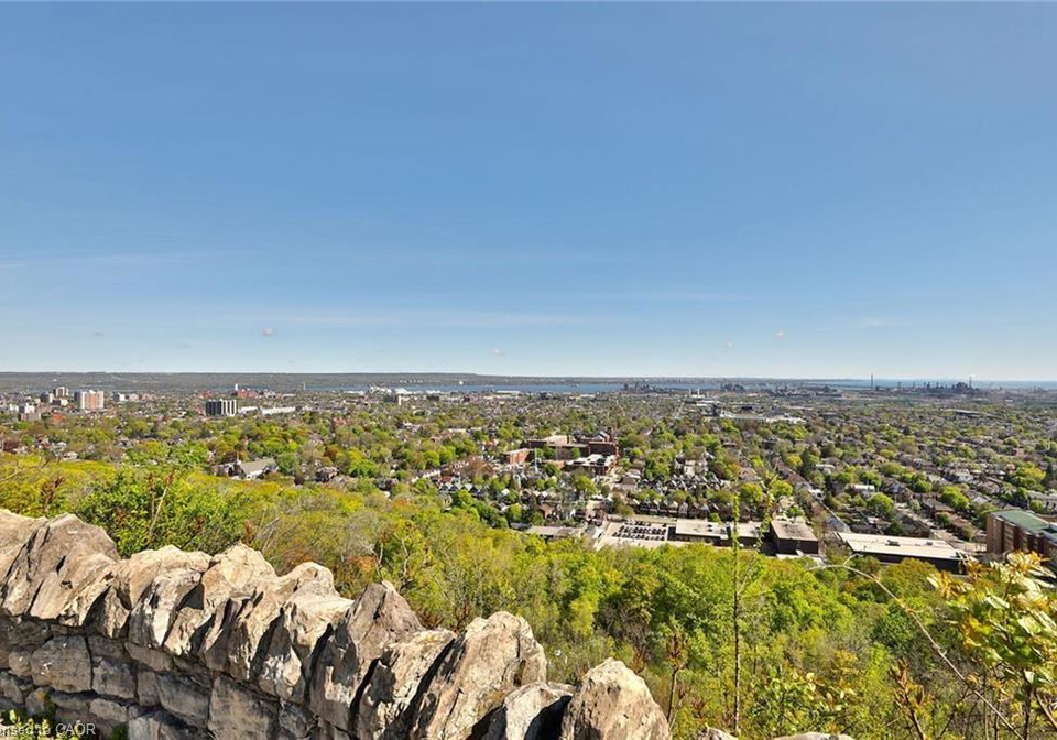 5-east-36th-street-hamilton-ontario-40862205