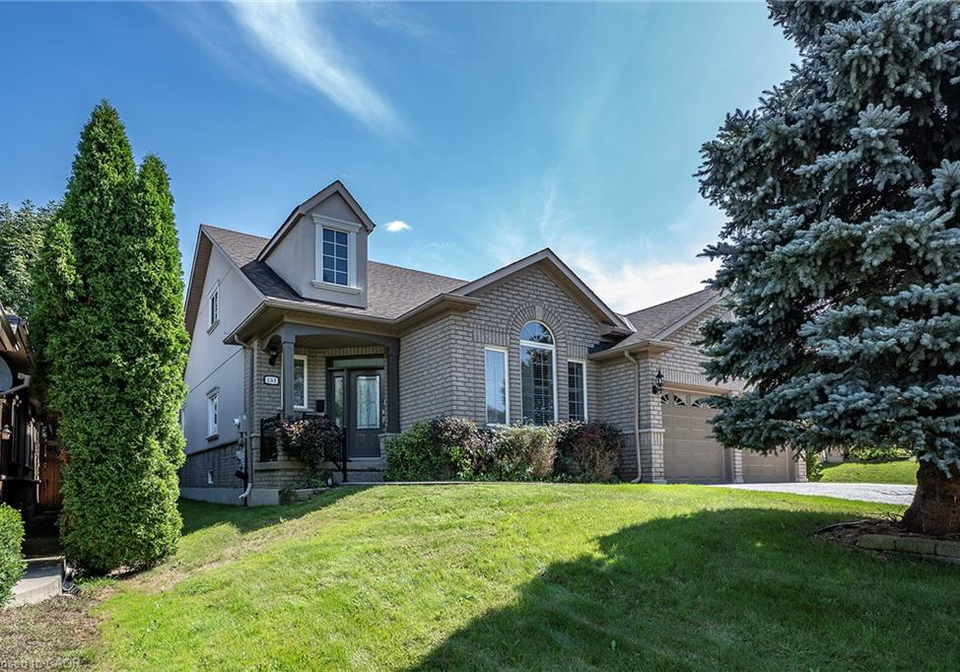 151-moore-crescent-hamilton-ontario-40862220