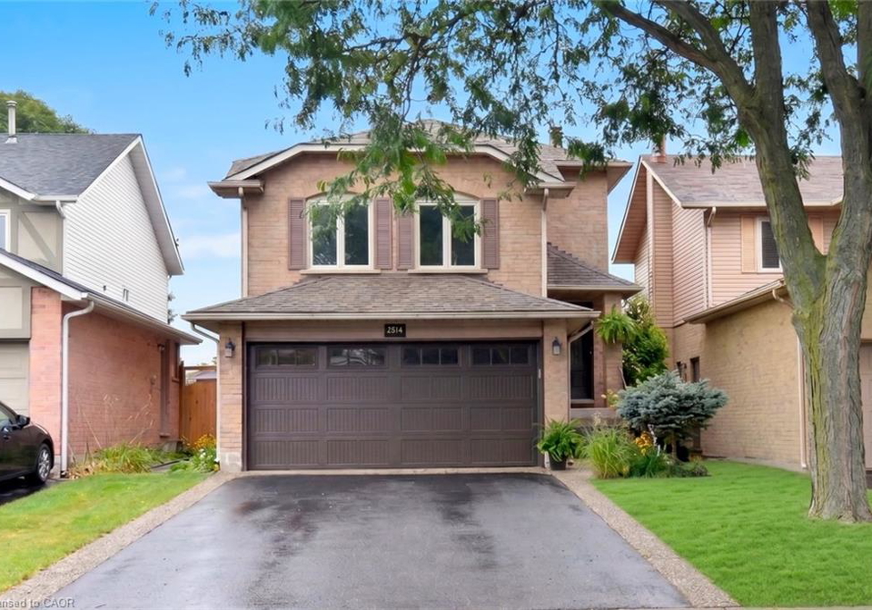 130-charing-drive-hamilton-ontario-40862259