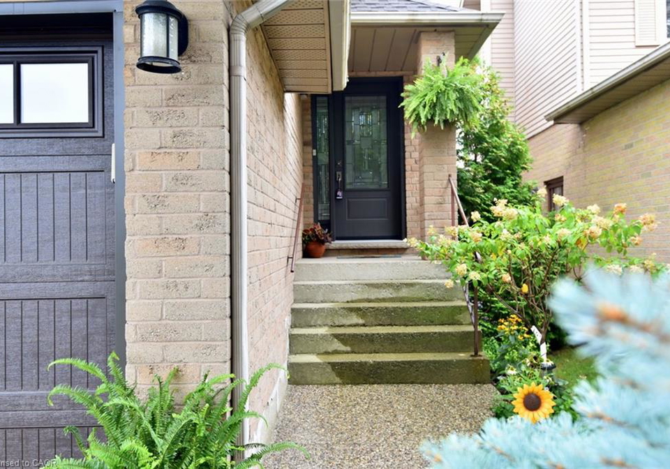 130-charing-drive-hamilton-ontario-40862259