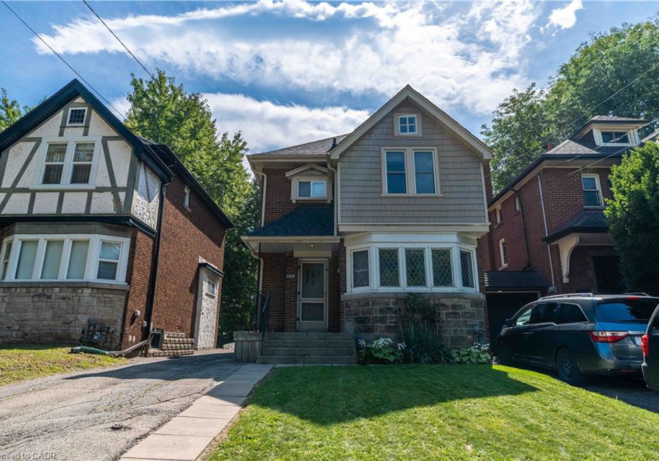 1257-king-street-w-hamilton-ontario-40862311