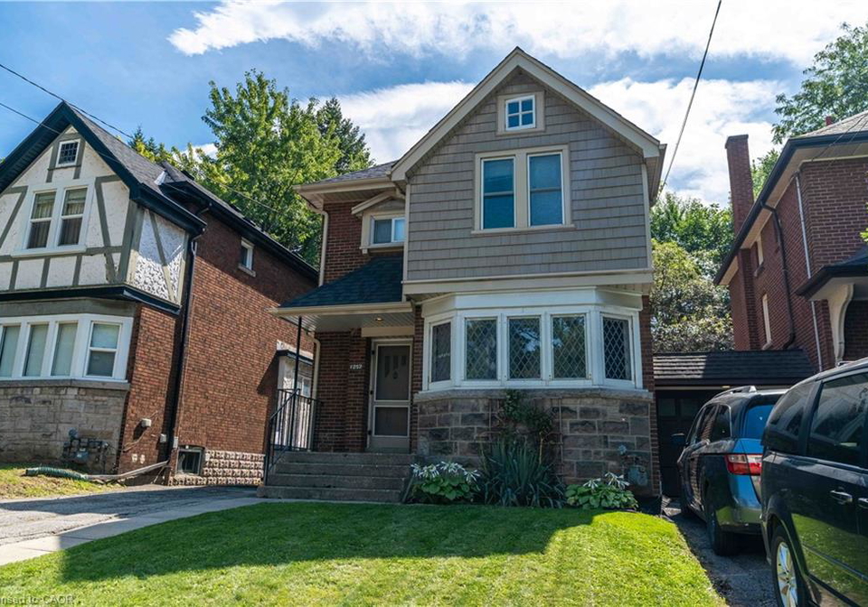 1257-king-street-w-hamilton-ontario-40862311