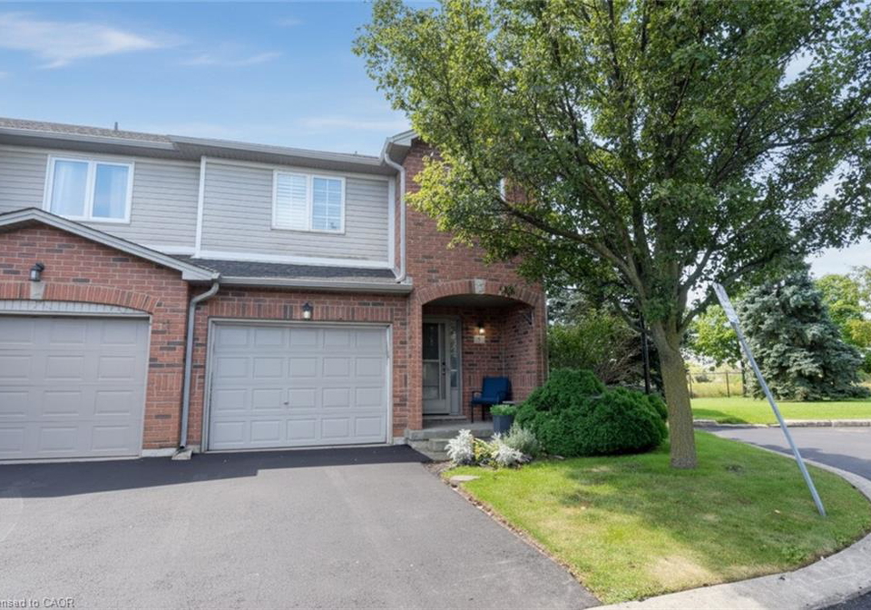 800-paramount-drive-stoney-creek-ontario-40862327