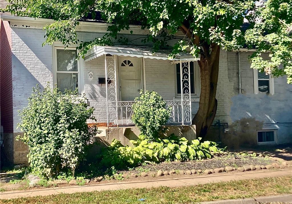 9-woodland-avenue-st-catharines-ontario-40862349