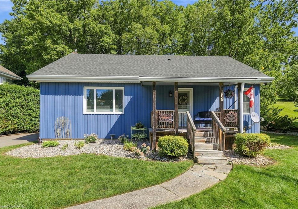 108-sutherland-street-e-caledonia-ontario-40862353
