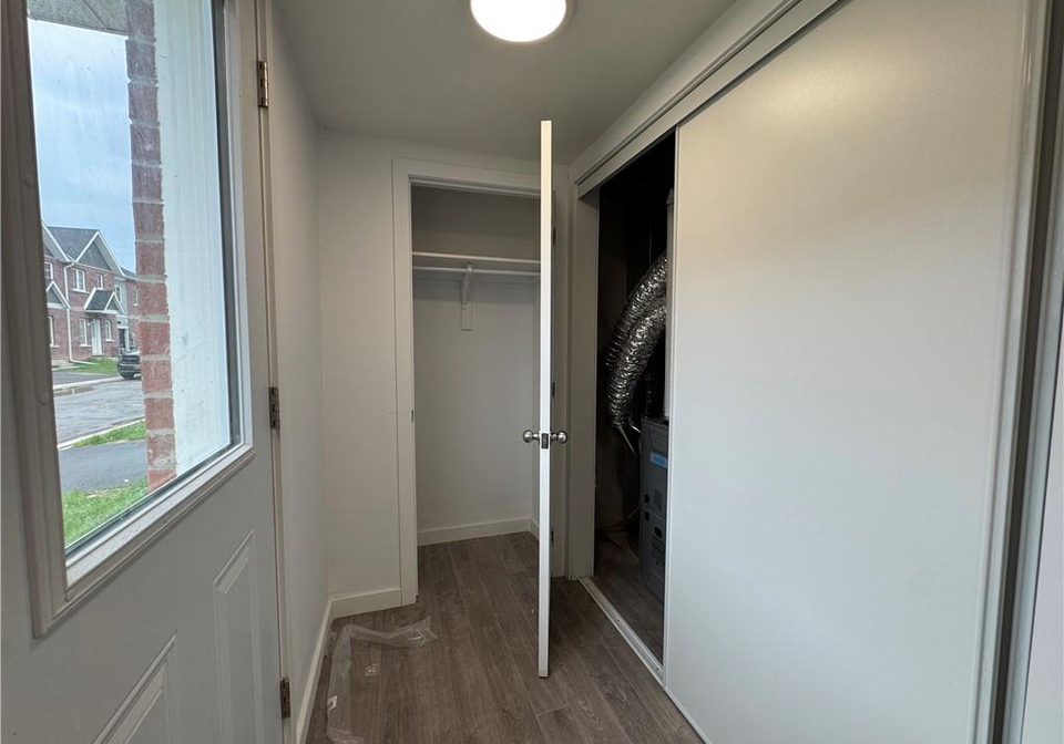 99-highriver-trail-welland-ontario-40862383