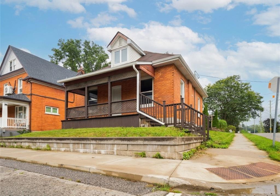 157-dawson-street-waterloo-ontario-40862405