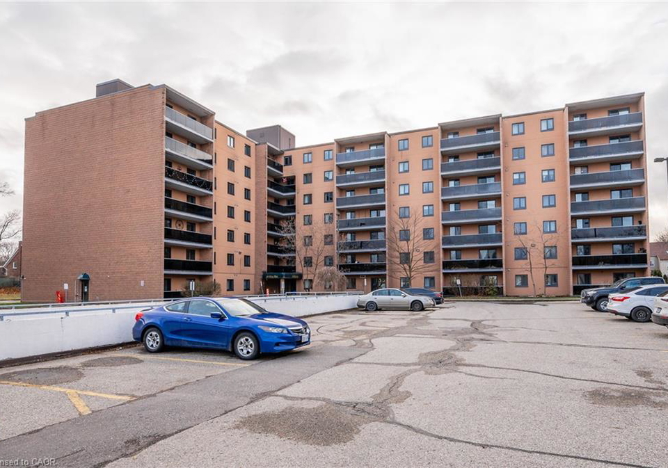 29-west-avenue-w-kitchener-ontario-40862436