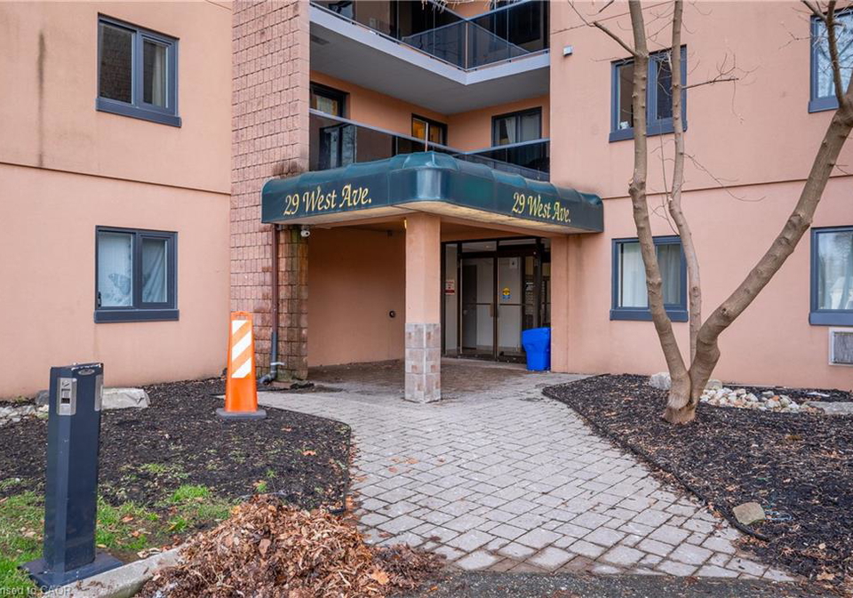 29-west-avenue-w-kitchener-ontario-40862436