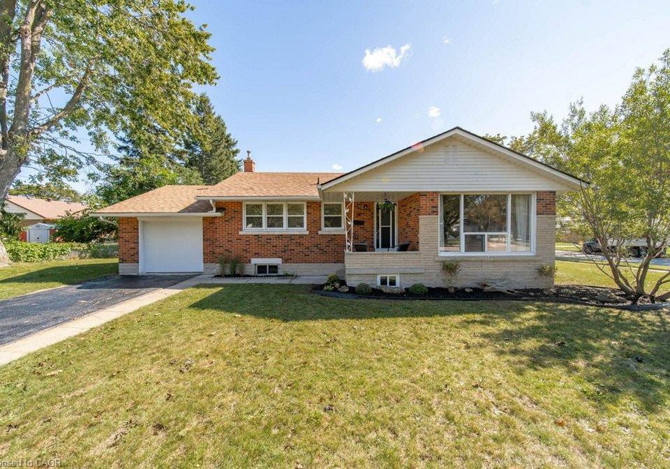 18-maywood-road-kitchener-ontario-40862456