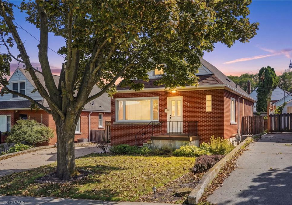 231-auburn-avenue-hamilton-ontario-40862481