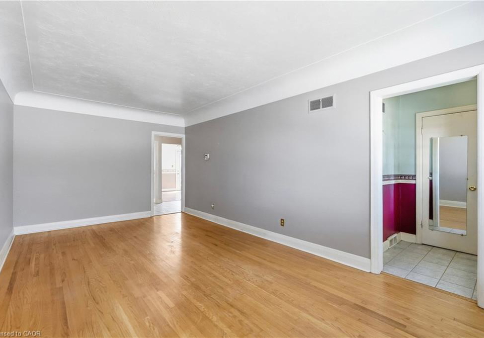 231-auburn-avenue-hamilton-ontario-40862481