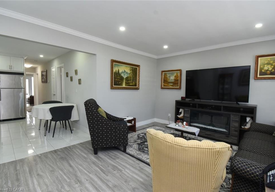 185-rosslyn-avenue-hamilton-ontario-40862497