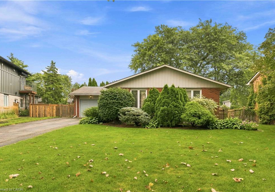 38-driftwood-court-grimsby-ontario-40862500