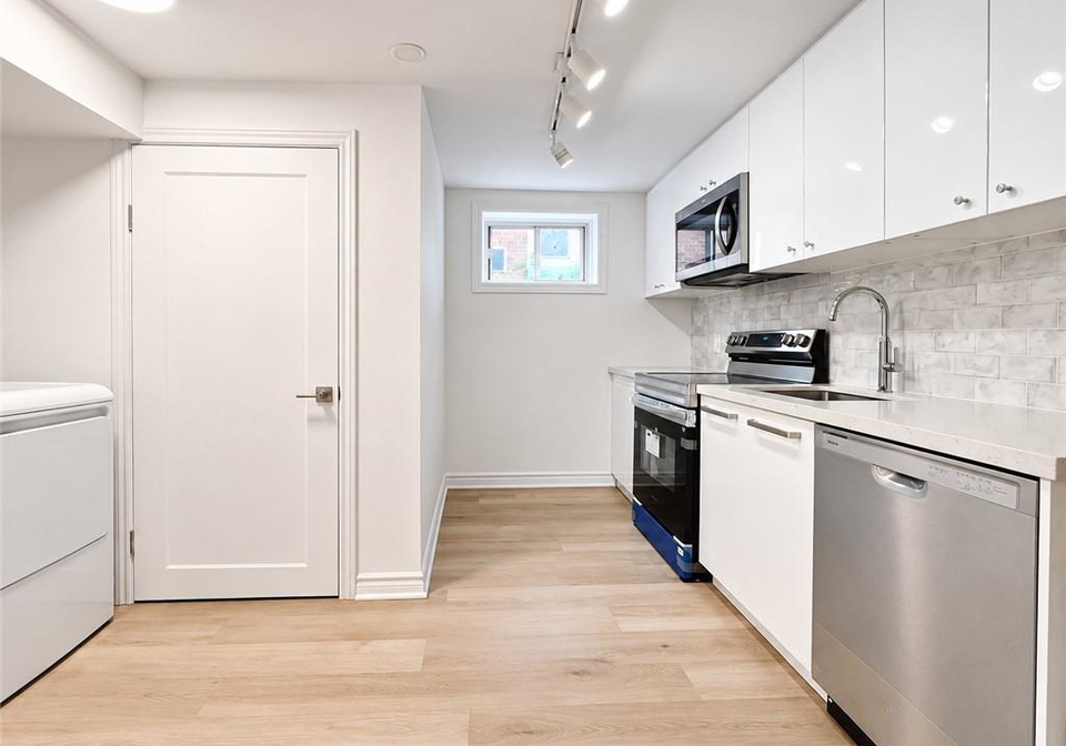 20-silvercrest-avenue-etobicoke-ontario-40862543