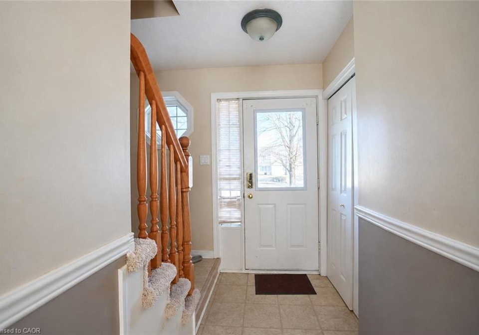 95-resurrection-drive-kitchener-ontario-40862551