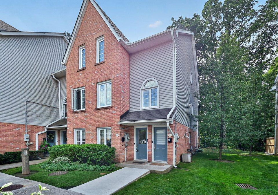 2110-cleaver-avenue-burlington-ontario-40862610