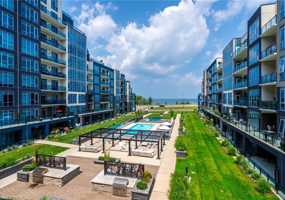 16-concord-place-grimsby-ontario-40862781