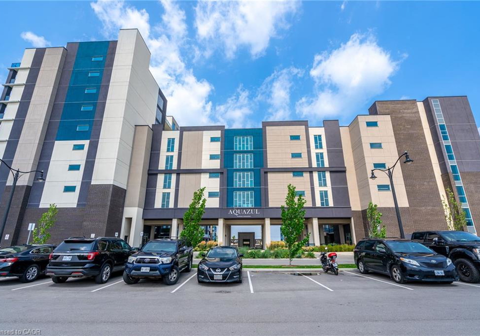 16-concord-place-grimsby-ontario-40862781