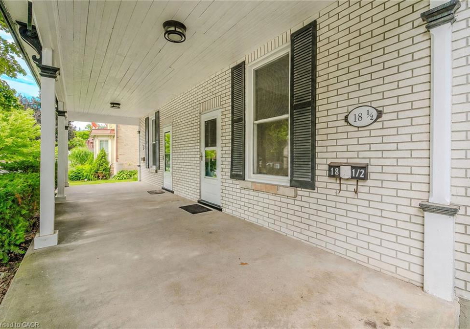 18-oak-street-cambridge-ontario-40862789