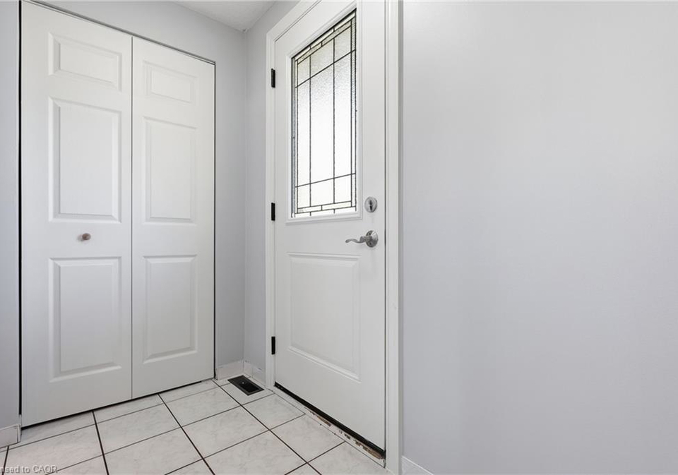 27-appalachian-crescent-kitchener-ontario-40862802